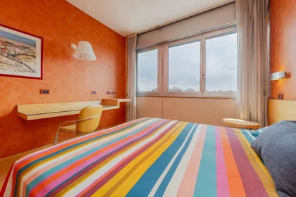 Chambre privée à Lungo Dora Napoli, Aurora, image 1 de 10