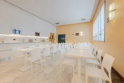 Quarto privado em Lungo Dora Napoli, Aurora, imagem 4 de 10