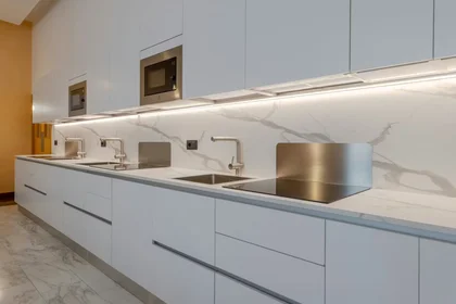 Quarto privado em Lungo Dora Napoli, Aurora, imagem 6 de 10
