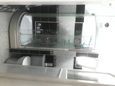 Habitación privada en Ömer Hayyam Cd, imagen 10 de 12
