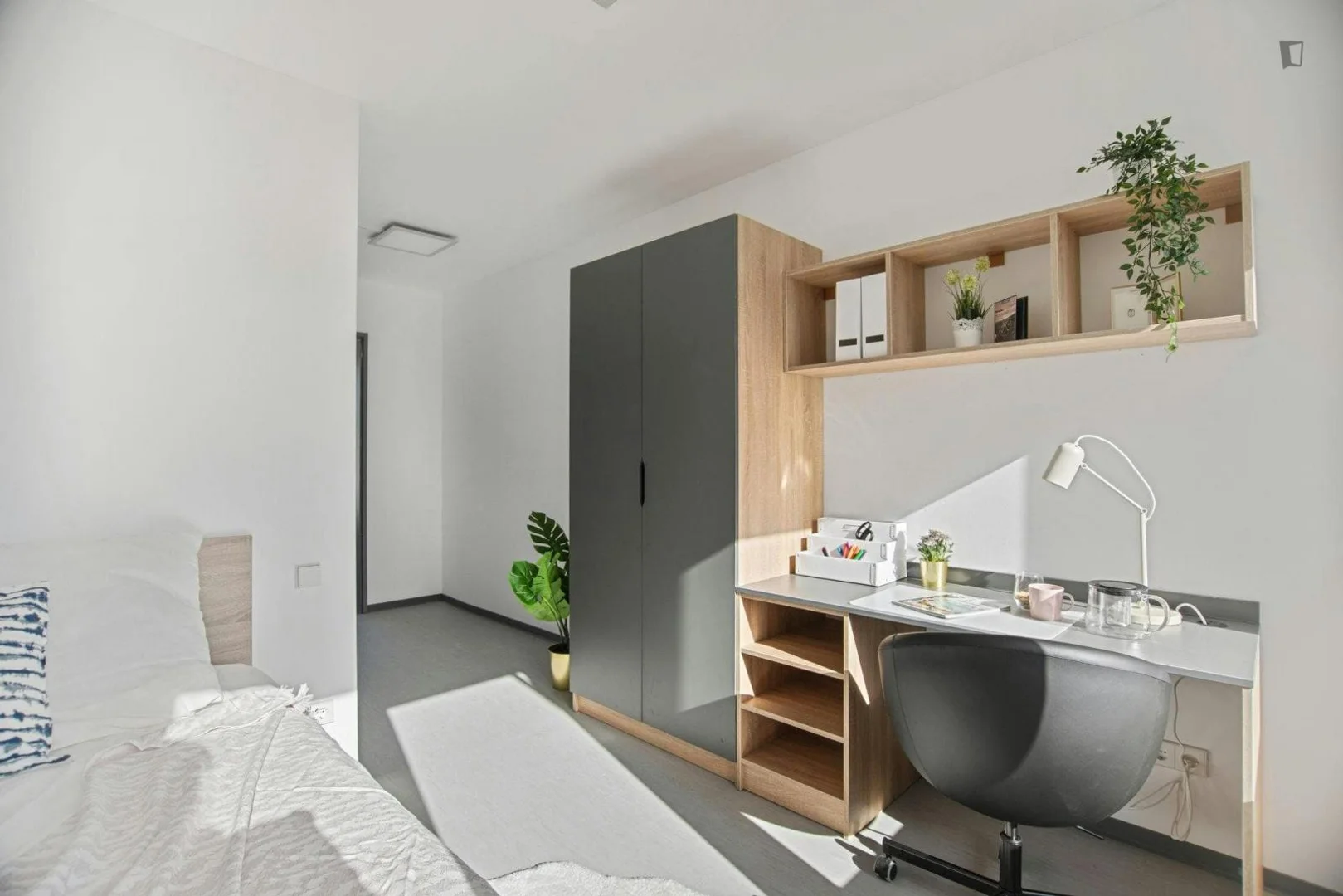 Quarto amigo do estudante em  com comodidades modernas