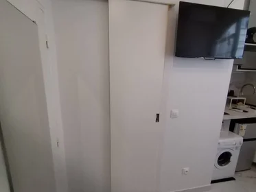 Private room at Cannes, 06400, image 22 of 37