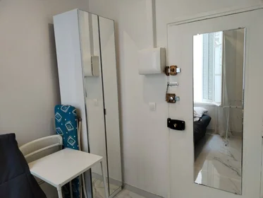 Private room at Cannes, 06400, image 8 of 37
