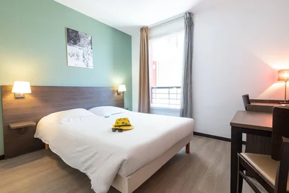 Chambre privée en résidence à Nîmes, 30000, image 4 de 13