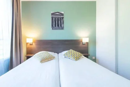 Chambre privée en résidence à Nîmes, 30000, image 9 de 13