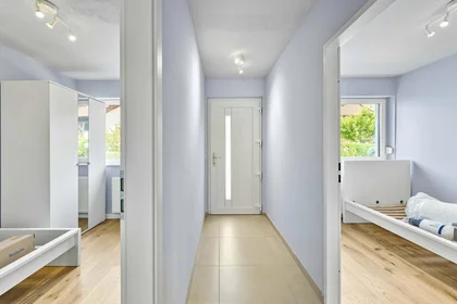 Quarto privado em Sandgrubenweg, 81737 München-Ramersdorf-Perlach, Germany, imagem 3 de 15