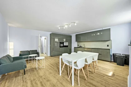 Quarto privado em Sandgrubenweg, 81737 München-Ramersdorf-Perlach, Germany, imagem 9 de 17
