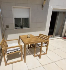 Studio à R. do Almte. Cândido dos Reis, image 15 de 16
