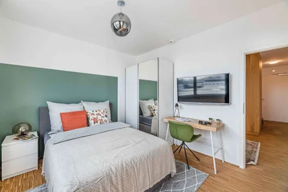 Quarto privado em Tübinger Straßec, imagem 1 de 10