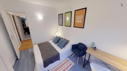 Quarto privado em Rue du Bourbonnais, imagem 1 de 10