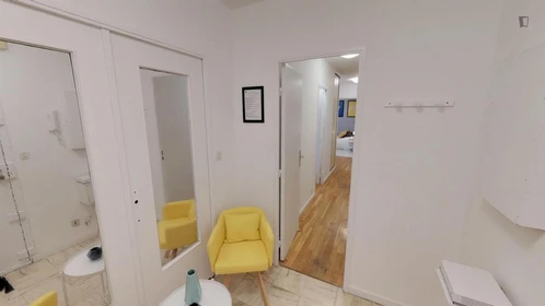 Quarto privado em Rue du Bourbonnais, imagem 13 de 15