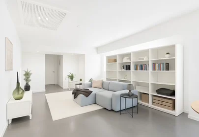 Private room at Theresienstraße, Maxvorstadt, image 5 of 9