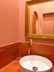 Entire apartment at Rue du Jésus 6, image 18 of 21