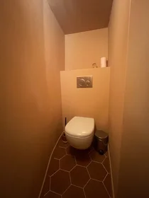 Entire apartment at Rue du Jésus 6, image 21 of 21