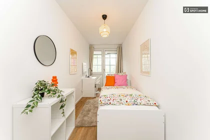 Stanza privata in Müllerstraße, immagine 1 di 10