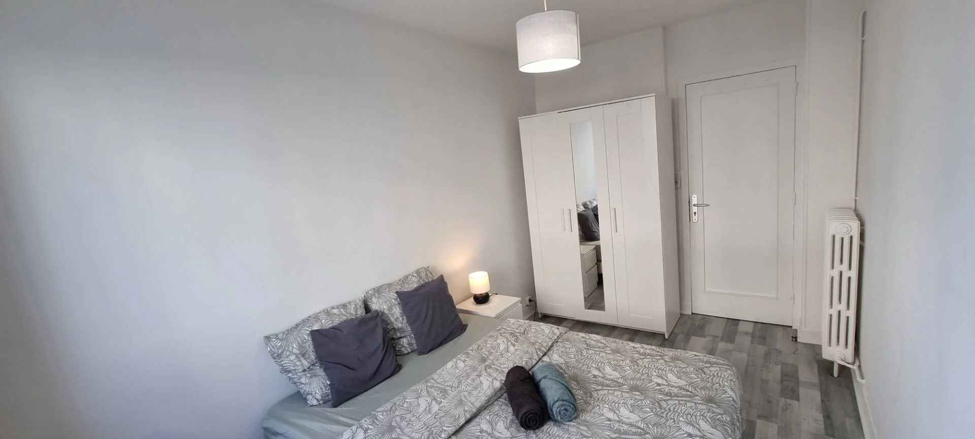 Chambre d'étudiant économique avec emplacement pratique dans 