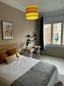 Chambre privée à Av. Diagonal, image 2 de 17