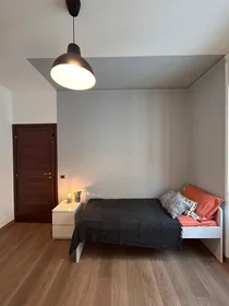 Özel oda konumu Via Mantova, , 1 10 görüntüsü
