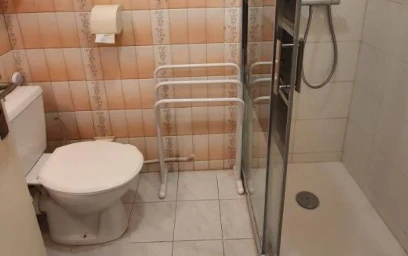 Private room at Cannes, 06400, image 7 of 8