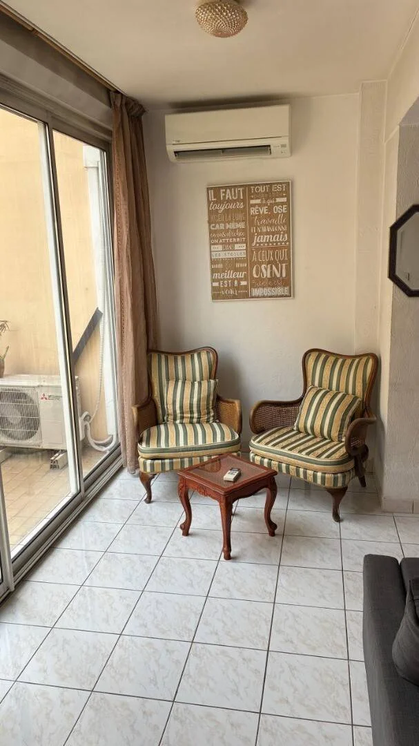 Cozy room for students available in 