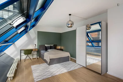 Private room at Linkstraße, image 1 of 10