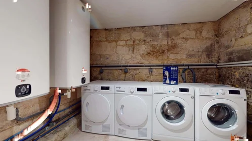Chambre privée à 47 Cr du Médoc, 33300 Bordeaux, France, image 25 de 27