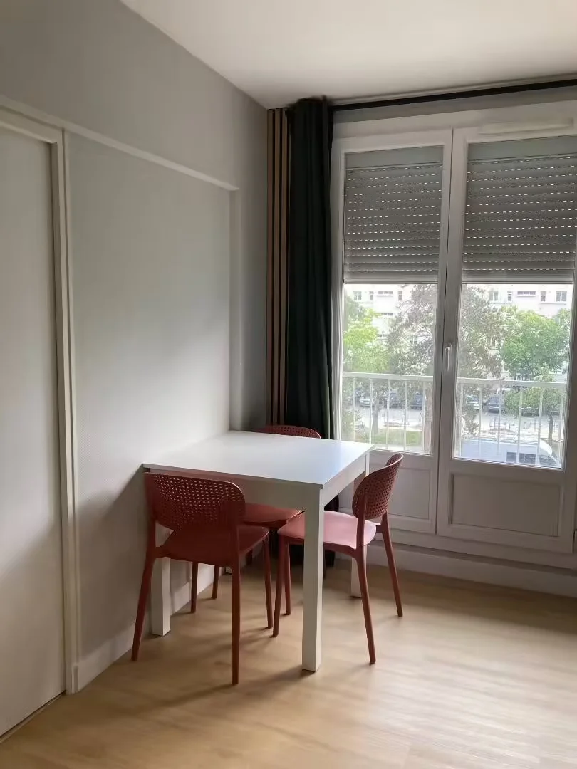Studentenfreundliches Zimmer in  mit modernen Annehmlichkeiten