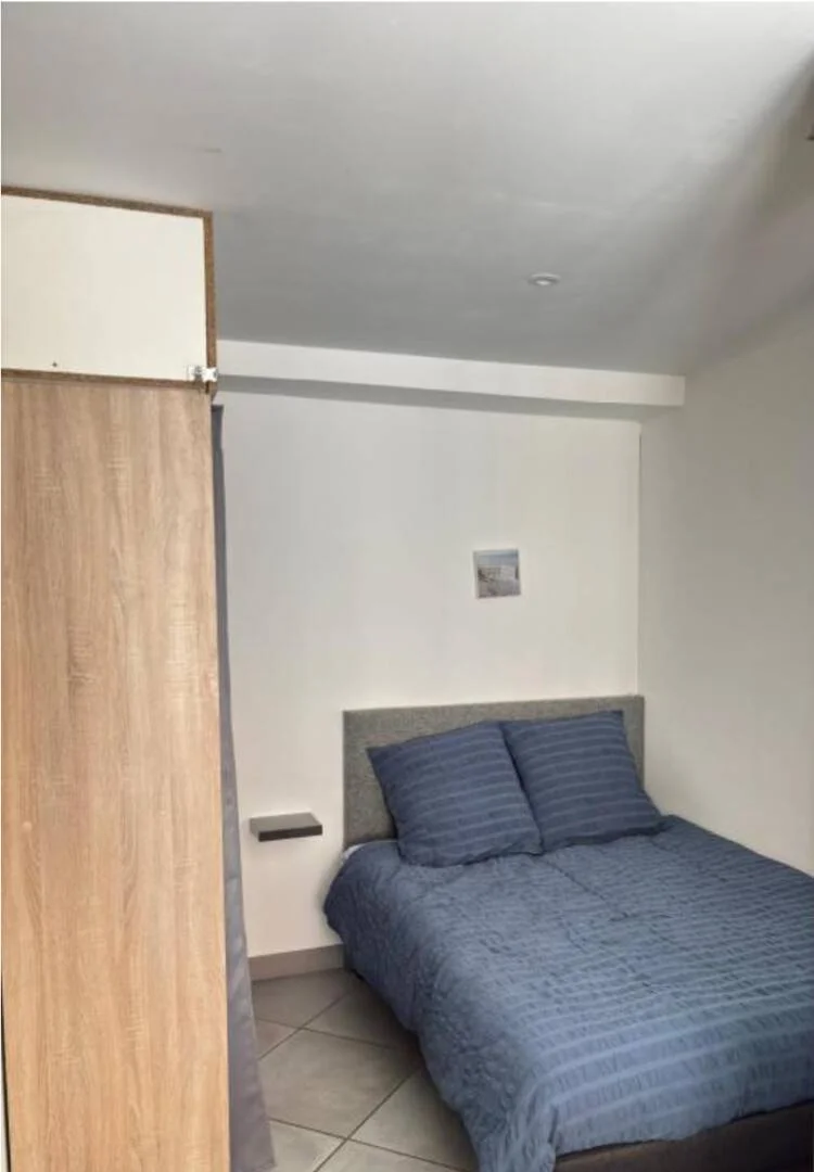 Quarto acolhedor para estudantes disponível em 