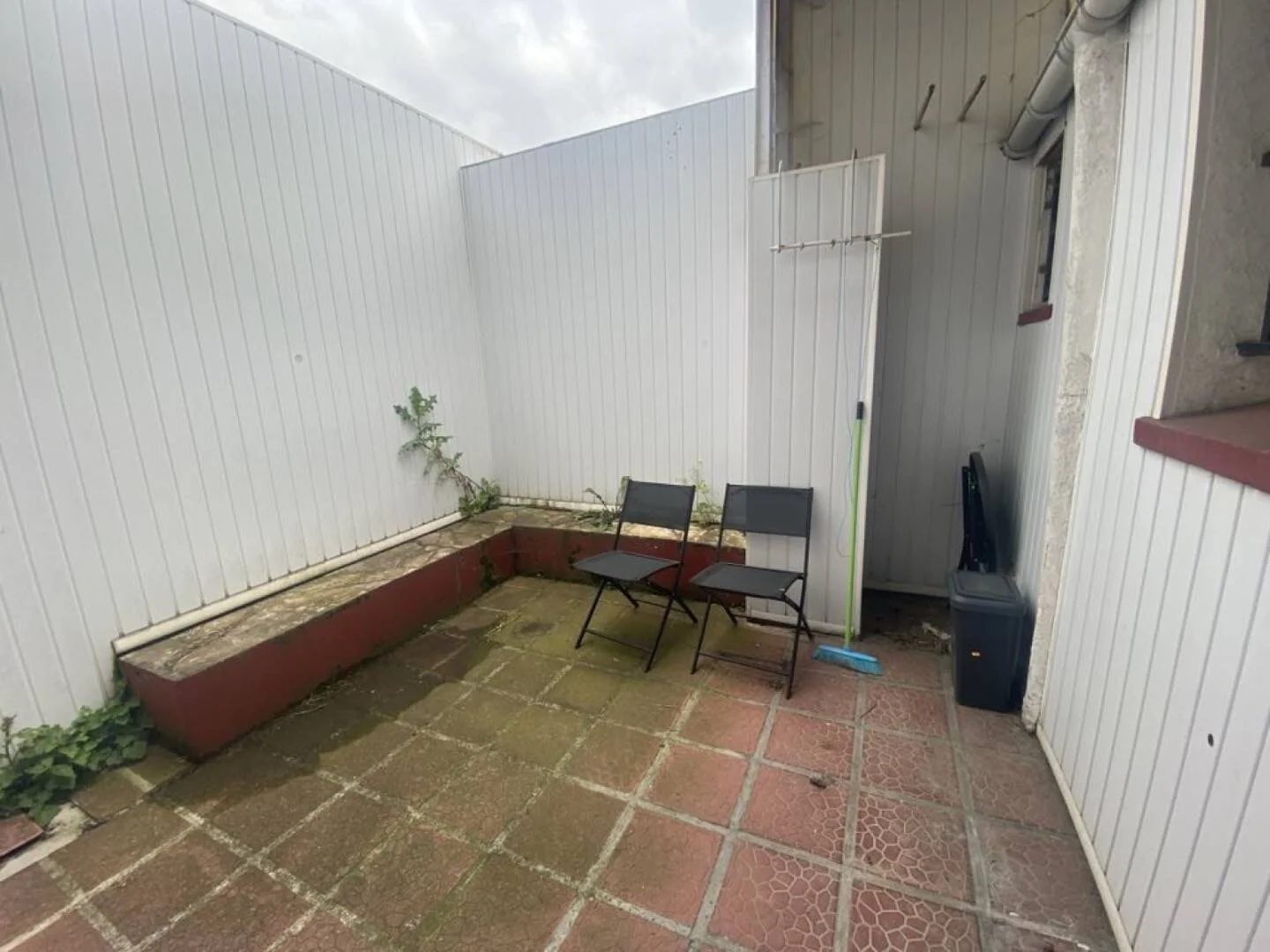 Quarto de estudante económico perto do campus em 
