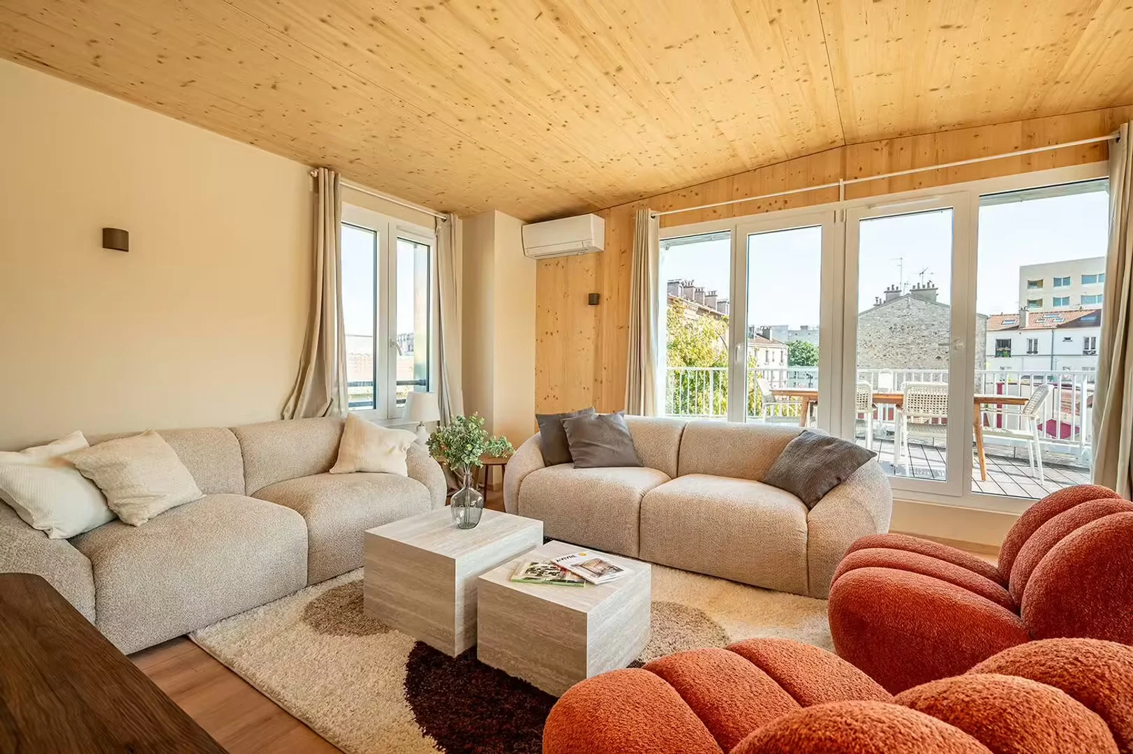 Habitación para estudiantes en  con área de estudio y facilidades compartidas