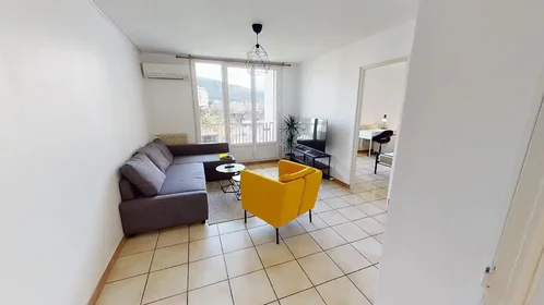 Private room at Avenue de la Mogne, , image 4 of 10
