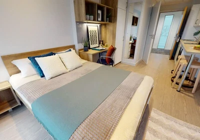 Private room at 240 Bath St, Glasgow G2 4JW, United Kingdom, image 1 of 10