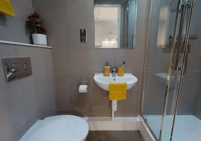 Habitación privada en 240 Bath St, Glasgow G2 4JW, United Kingdom, imagen 31 de 48