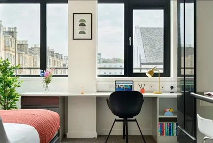 Private room at Clifton & Stewart House 1 Clifton Place Glasgow G3 7DL, image 22 of 22