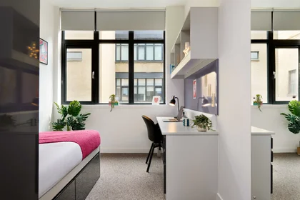 Private room at Clifton & Stewart House 1 Clifton Place Glasgow G3 7DL, image 5 of 22