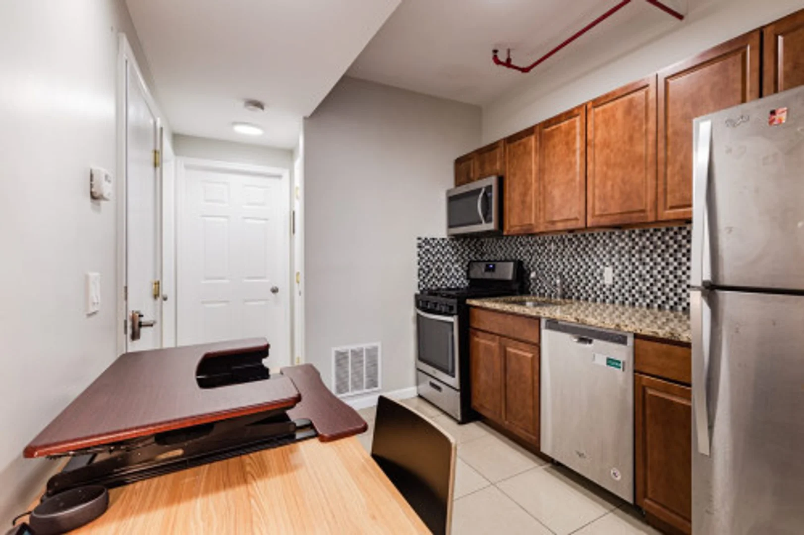 Economical student room with convenient location in 