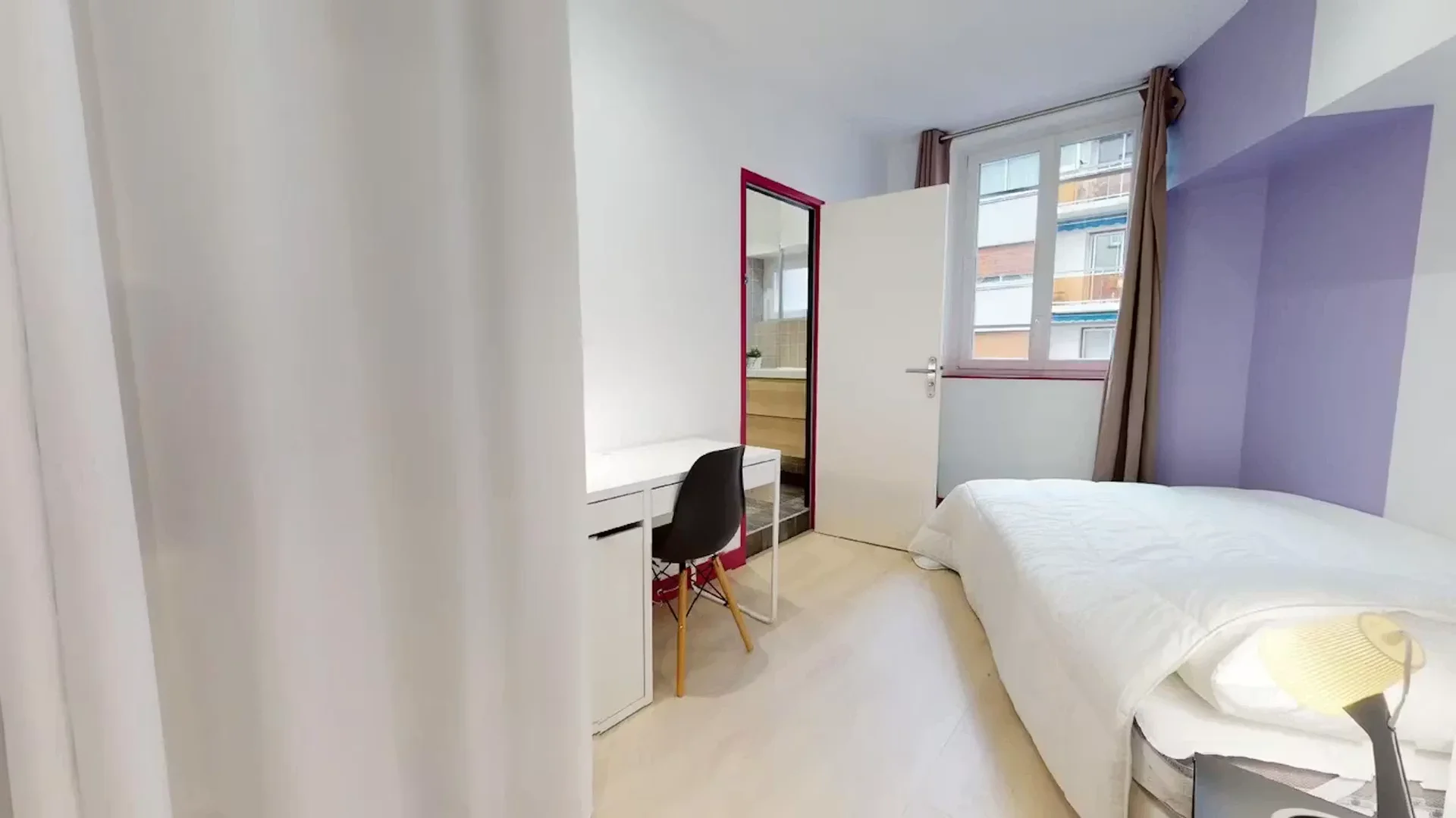 Comfortable and spacious student room in