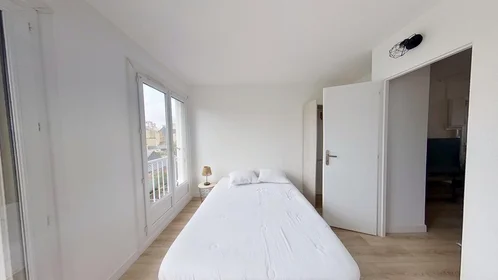 Habitación privada en 8 Avenue Rubillard, imagen 30 de 34