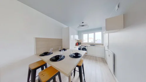 Habitación privada en 8 Avenue Rubillard, imagen 7 de 34