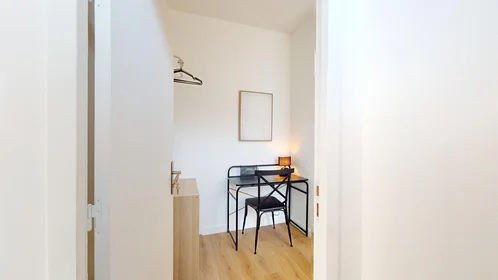 Stanza privata in 53 rue de la Réole, immagine 12 di 18