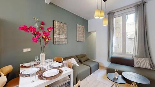Stanza privata in 53 rue de la Réole, immagine 5 di 18