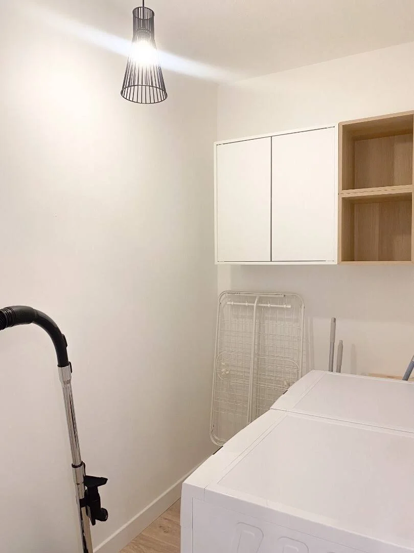 Camera per studenti in  con area studio e servizi in comune