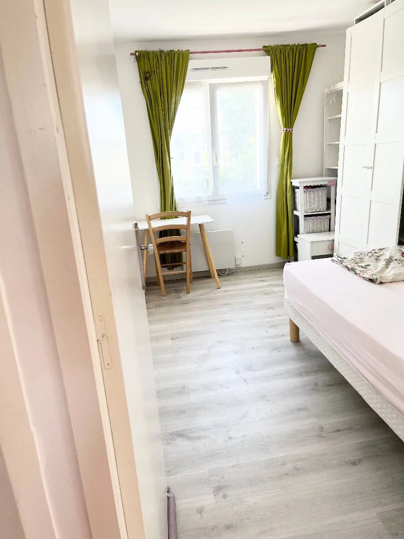 Quarto acolhedor para estudantes disponível em 
