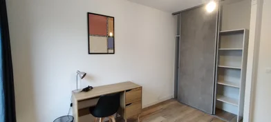 Habitación privada en 9 Rue Vincent Van Gogh, imagen 1 de 10