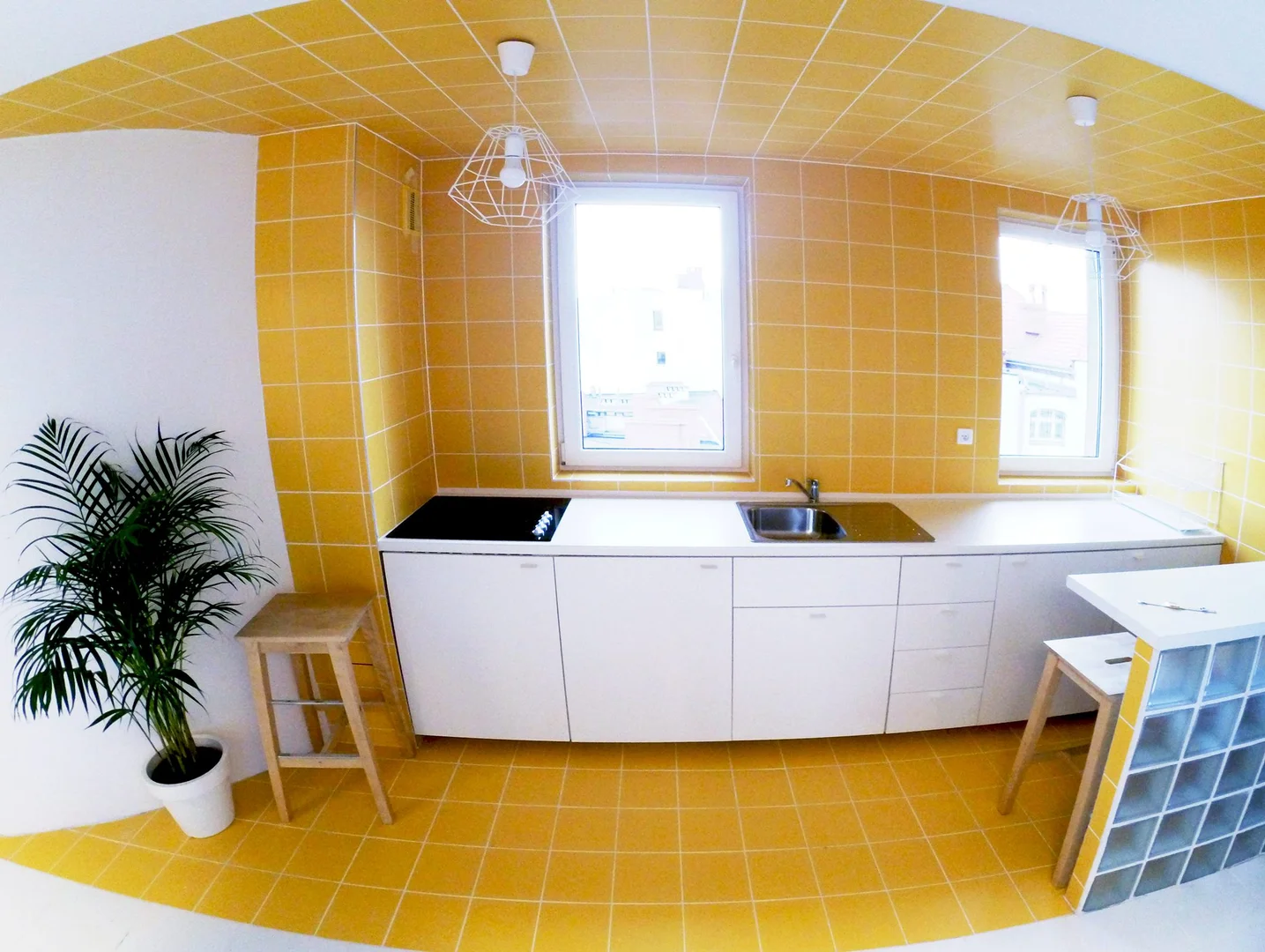 Comfortable and spacious student room in 