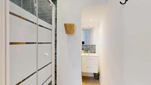 Stanza privata in 53 Rue de la Réole, 33800 Bordeaux, France, immagine 6 di 18
