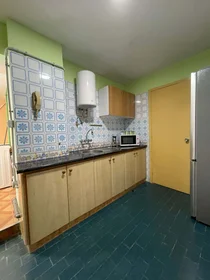 Stanza privata in C. de Eufemiano Jurado, 35016 Las Palmas de Gran Canaria, Las Palmas, España, immagine 10 di 16