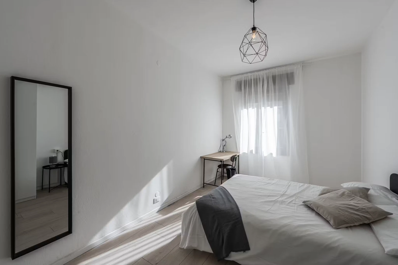 Chambre d'étudiant bon marché à proximité du campus dans 