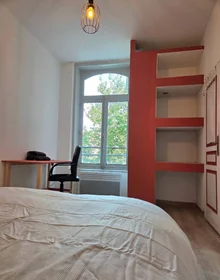 Private room at Roubaix, 59100, image 3 of 25
