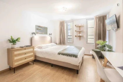 Monolocale in Rue Saint-Laurent, immagine 1 di 5